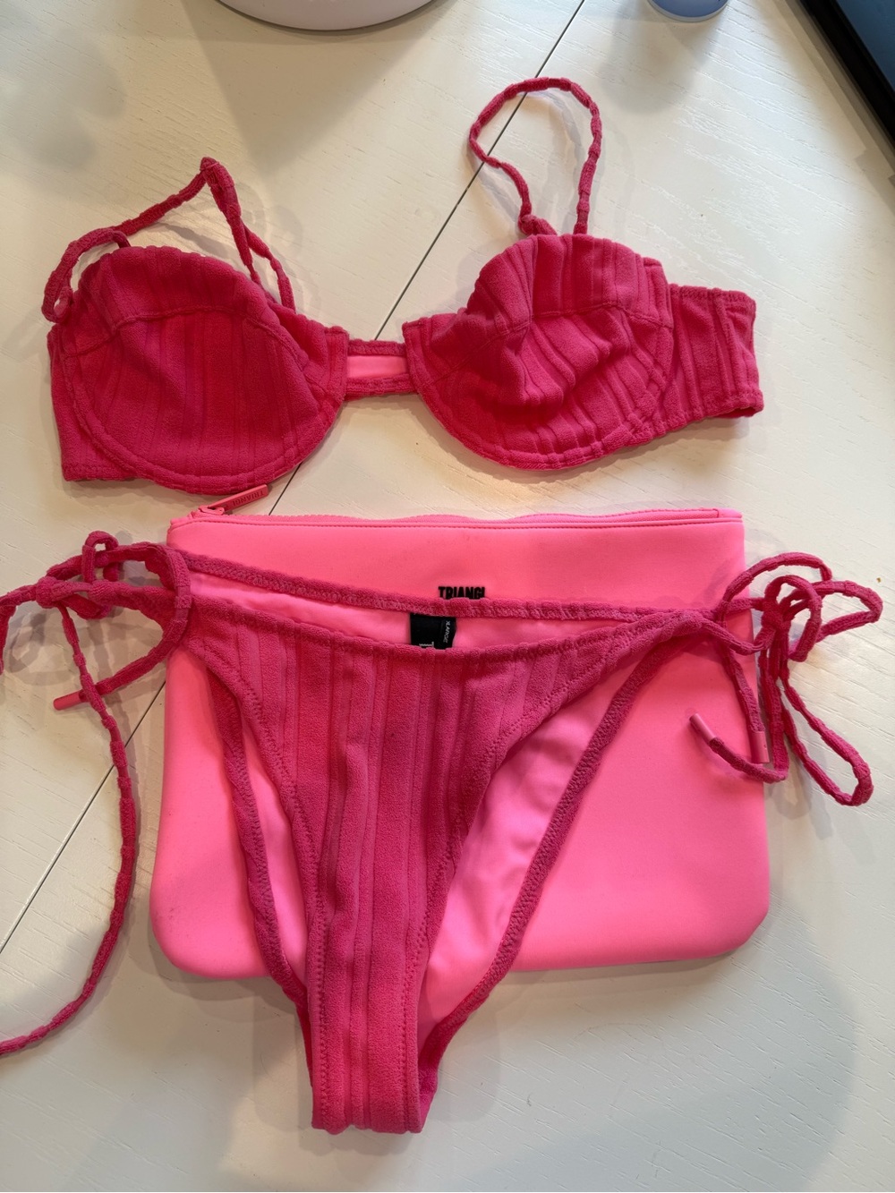 triangl swimwear Hot Pink Ribbed Underwire Bikini Set